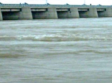 Teesta flowing over danger mark 